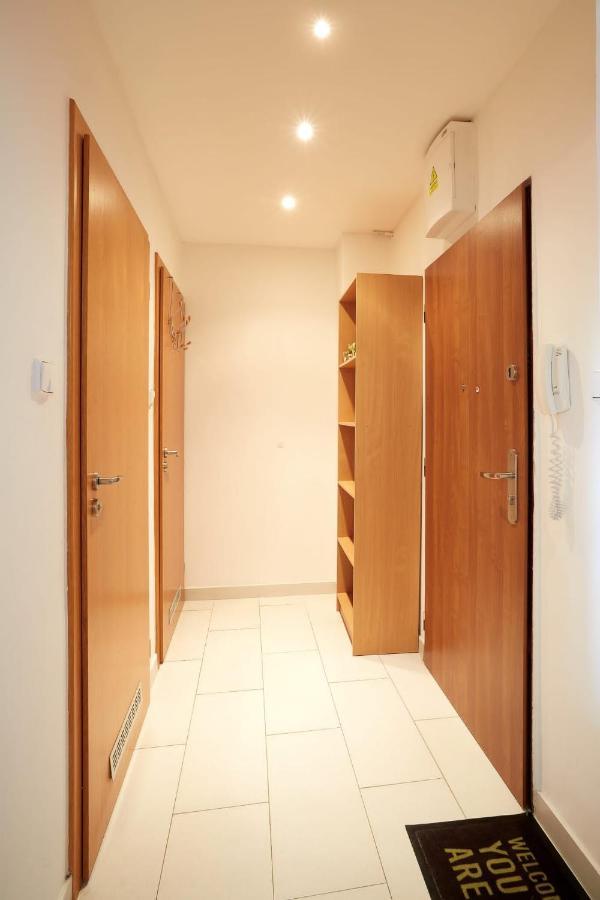 Apartman Ortenova 74 กุตนาฮอรา ภายนอก รูปภาพ